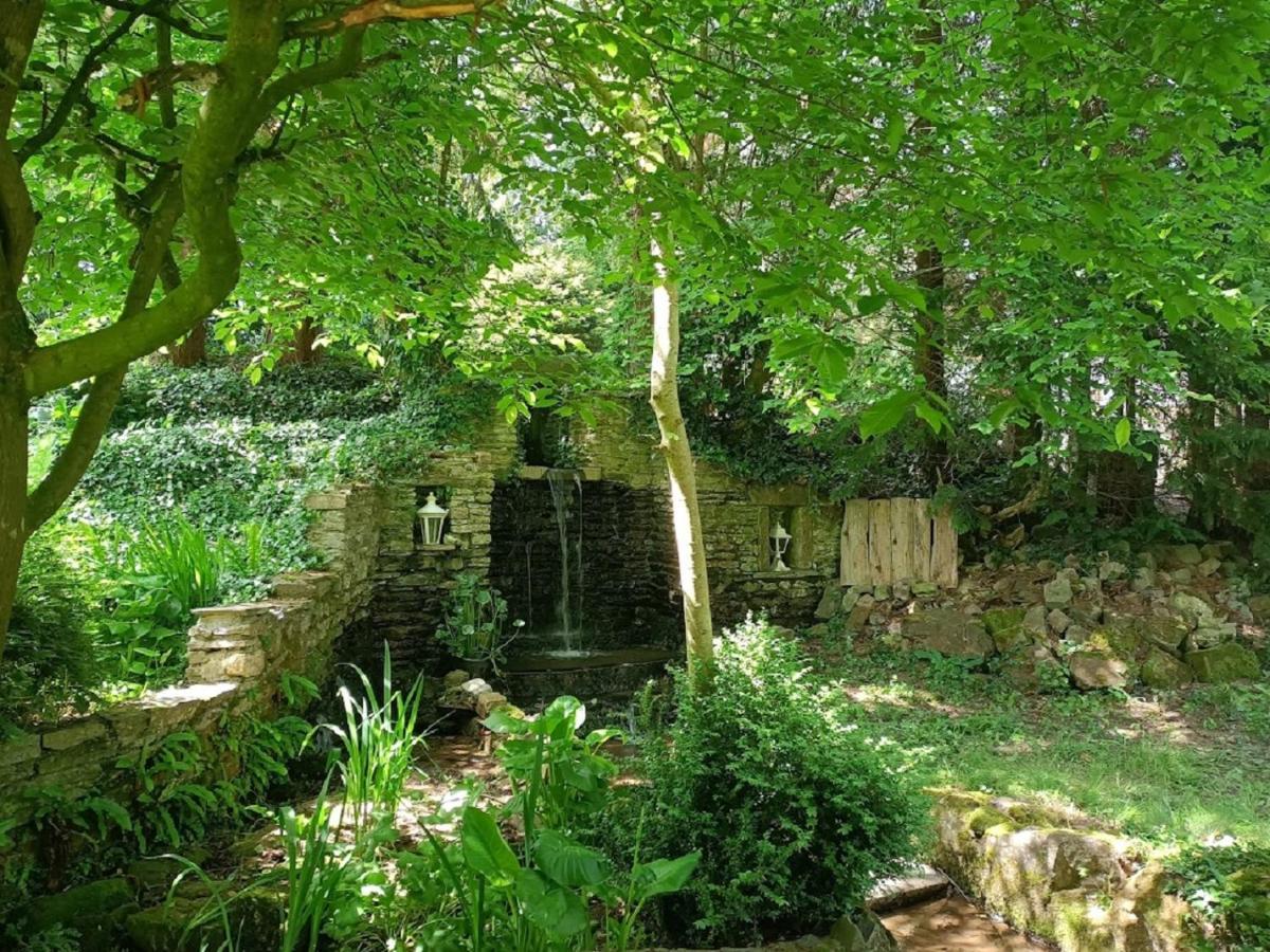 Le Moulin De Benneville Chambres D'Hotes, Petit Dejeuner Compris Cahagnes 外观 照片