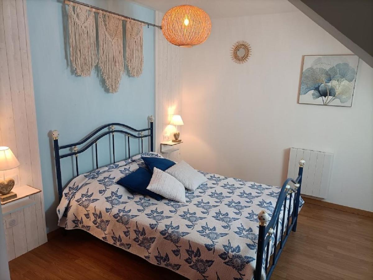 Le Moulin De Benneville Chambres D'Hotes, Petit Dejeuner Compris Cahagnes 外观 照片